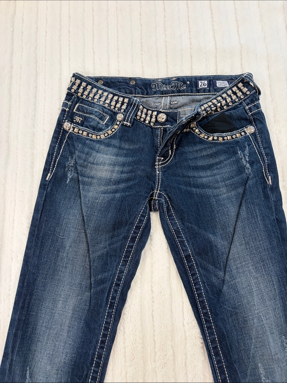 Miss Me skinny low rise  Jeans with Stud Accents size 26